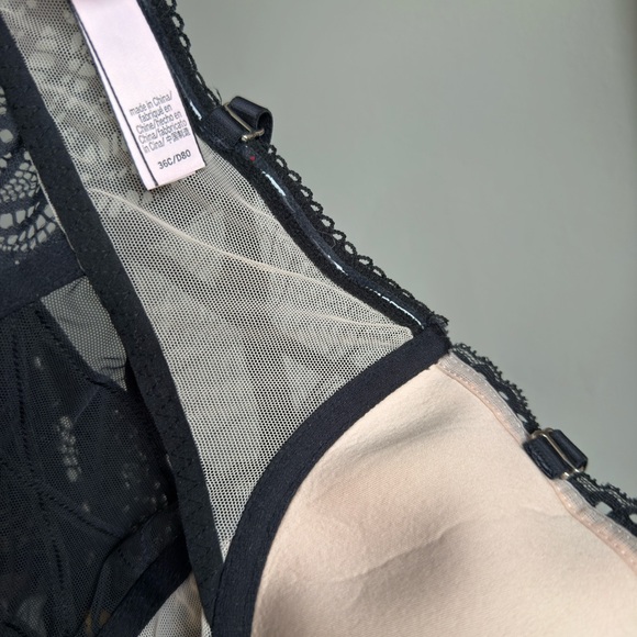 Victoria's Secret Black Lace Bodysuit Size 36C / D80 - Picture 10 of 10